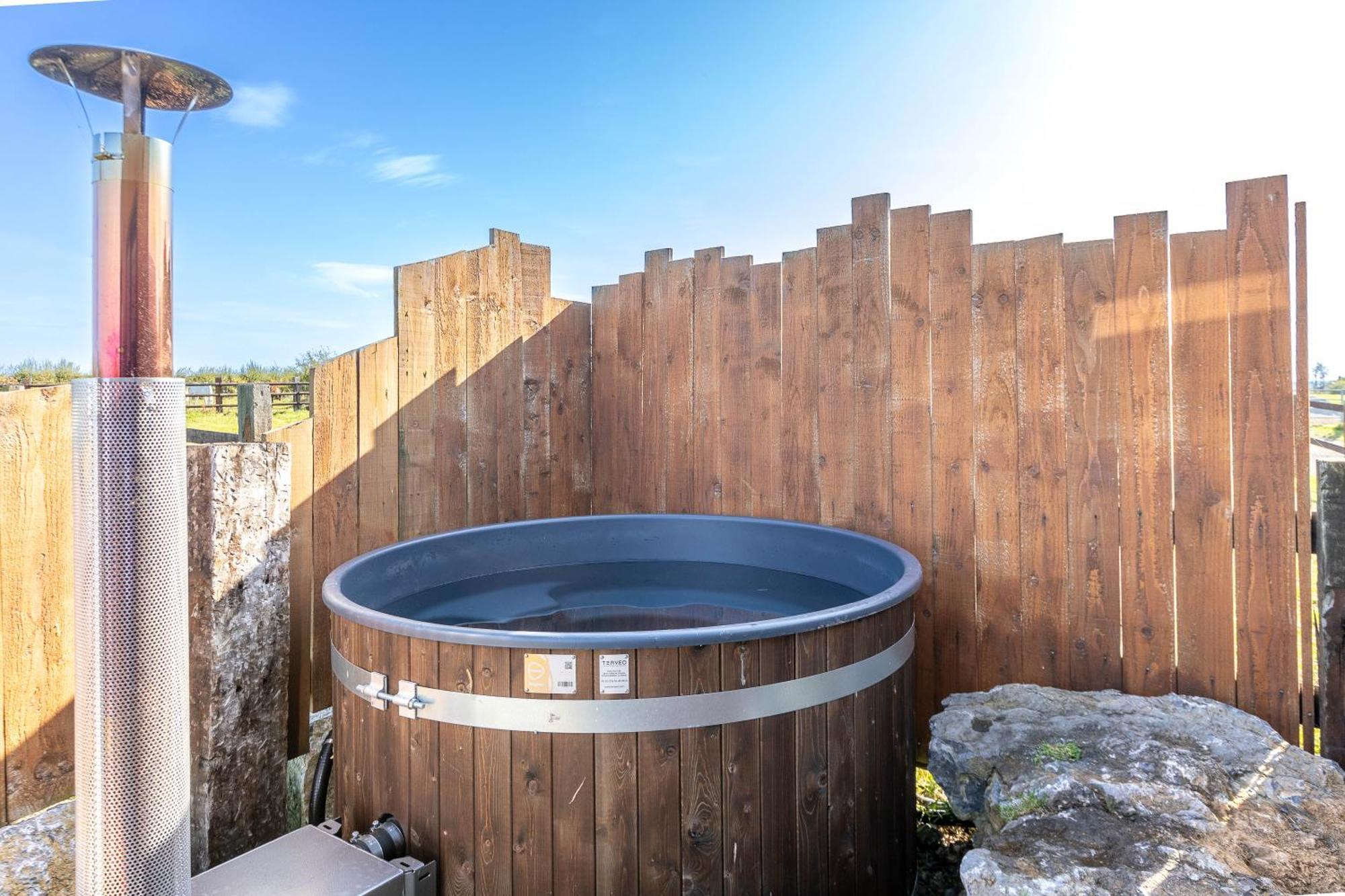 Les Tiny Du Pre Mathy - Logements Insolites Avec Jacuzzi A Profondeville Exterior foto